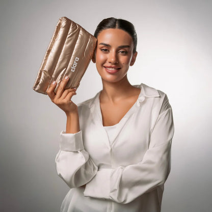Clara Gold Pouch